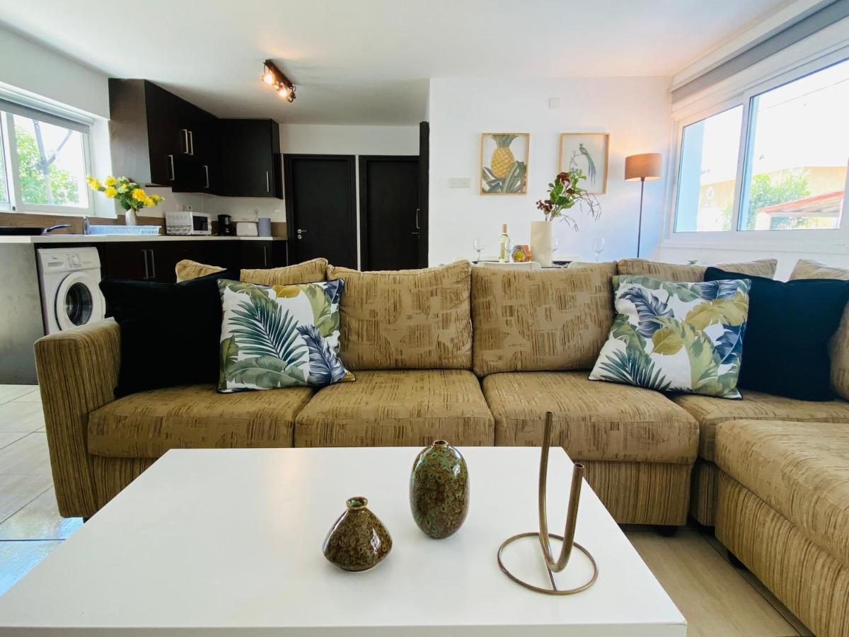 Serena'S 2-Br Apartment In Lárnaka Kültér fotó